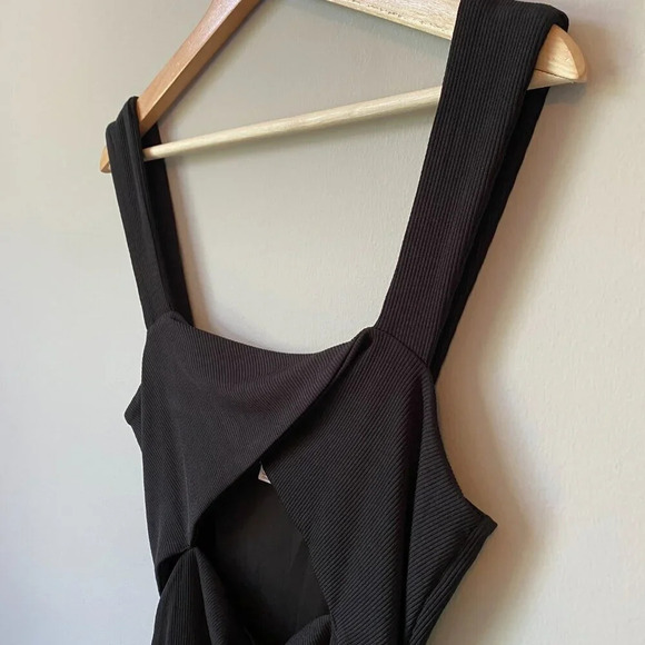 Mable Womens Medium Bodycon Cut Out Front Twist Mini Party Going Out Black Dress - Picture 9 of 16